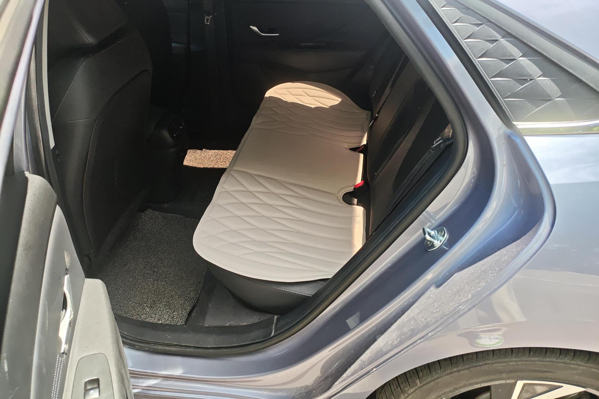 Hyundai Elantra id 4454160 из Китая 15