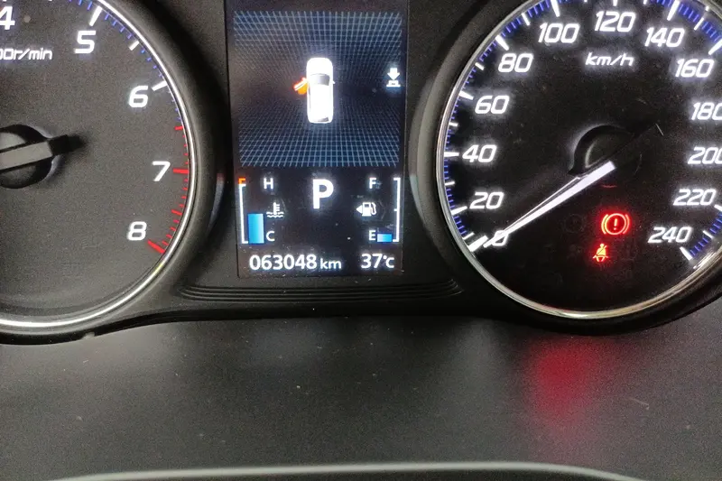 Mitsubishi Outlander — фото 10