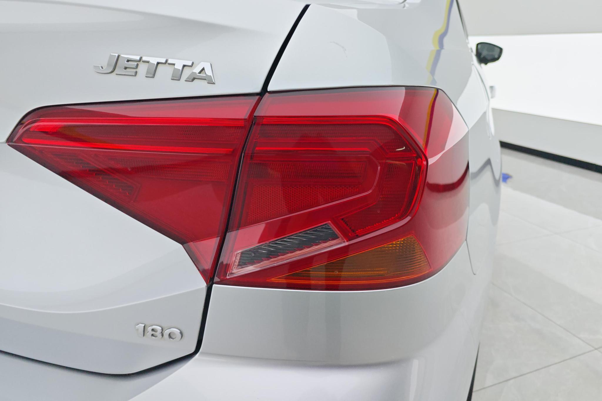 Volkswagen Jetta 2017 1.5L AT Comfort