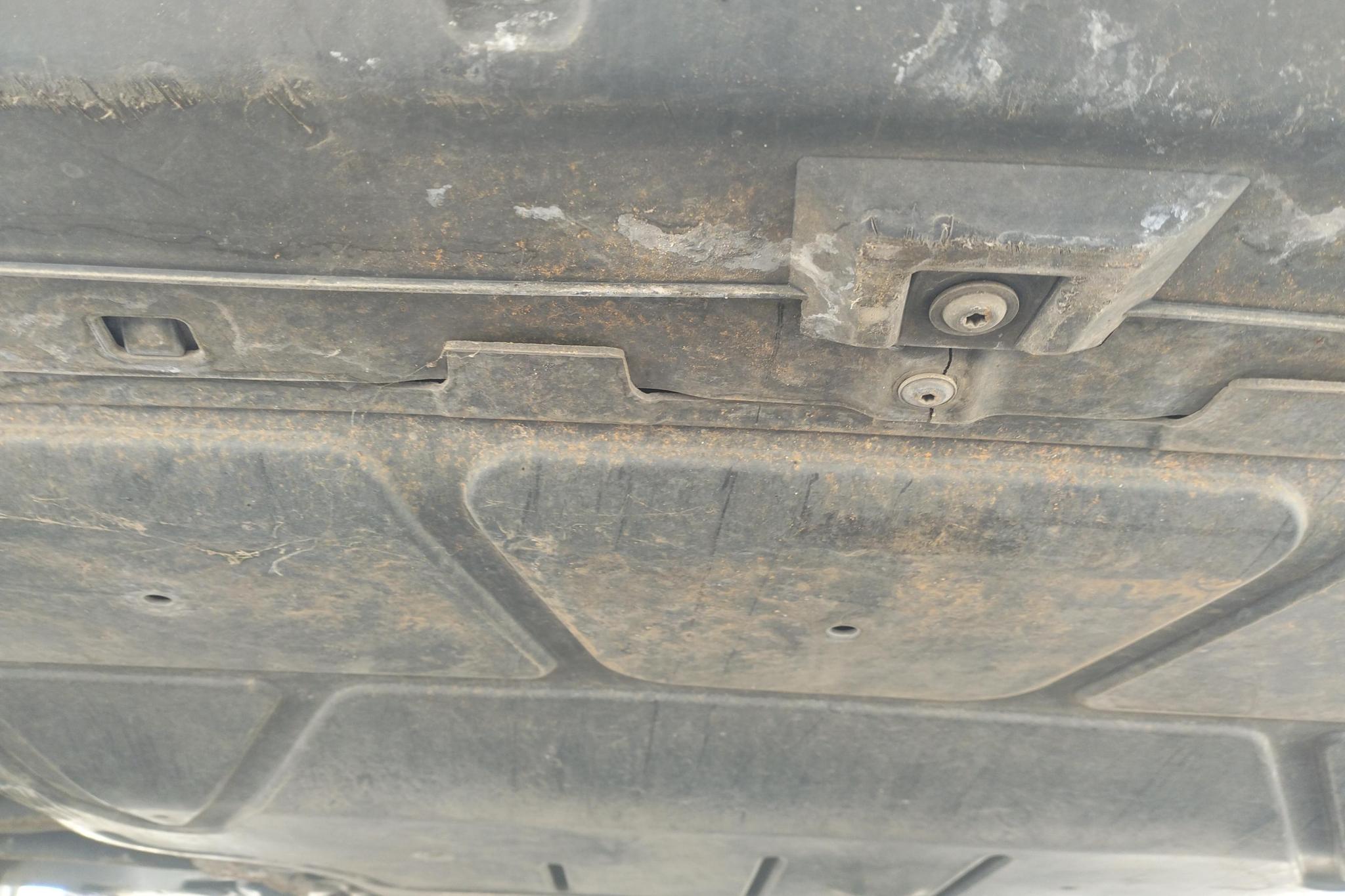 Audi Q2L e-tron id 4438205 из Китая 12
