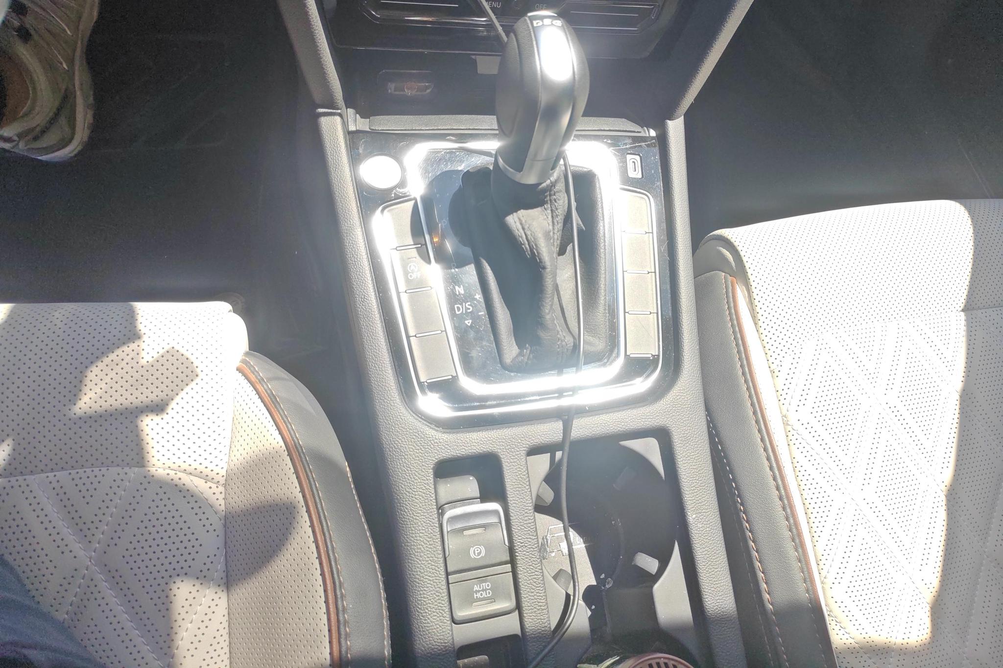 Volkswagen Magotan id 4439277 из Китая 11