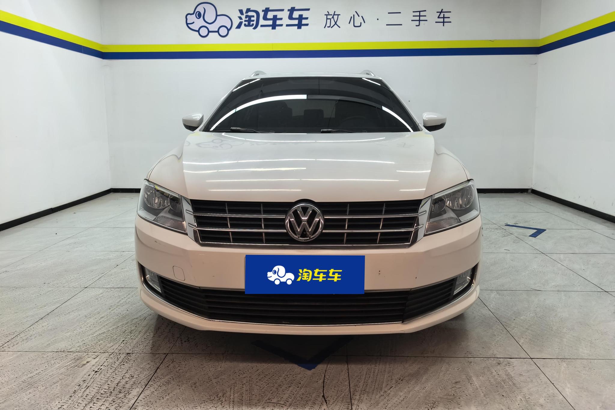 Volkswagen Gran Lavida 2013 1.6L AT Comfort
