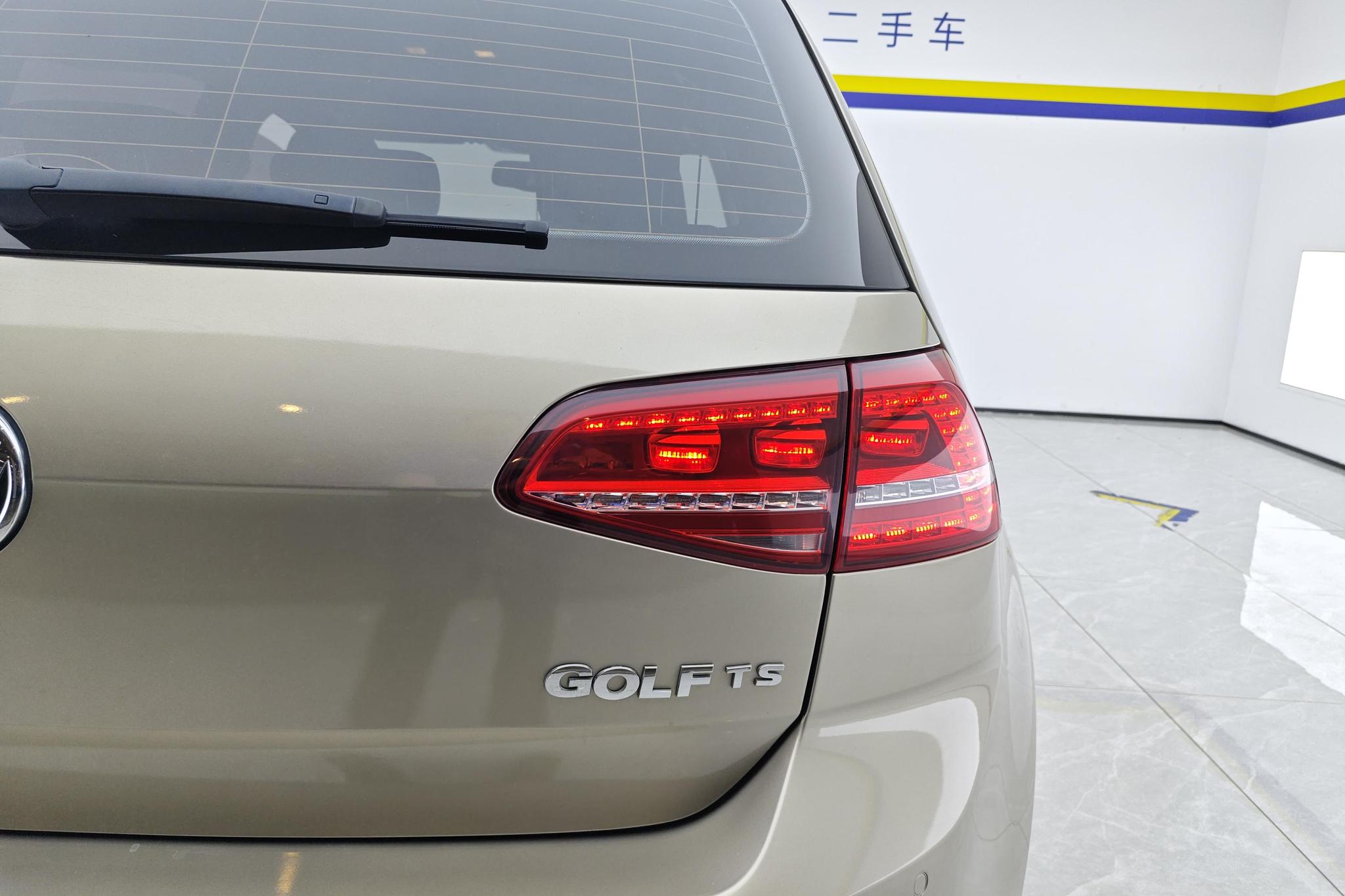 Volkswagen Golf 2015 1.4TSI AT Luxury