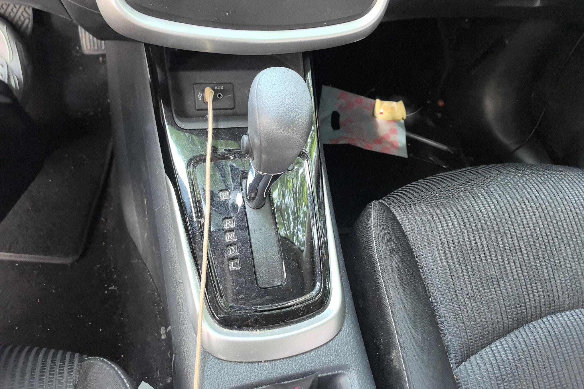 Nissan TIIDA id 4438717 из Китая 10