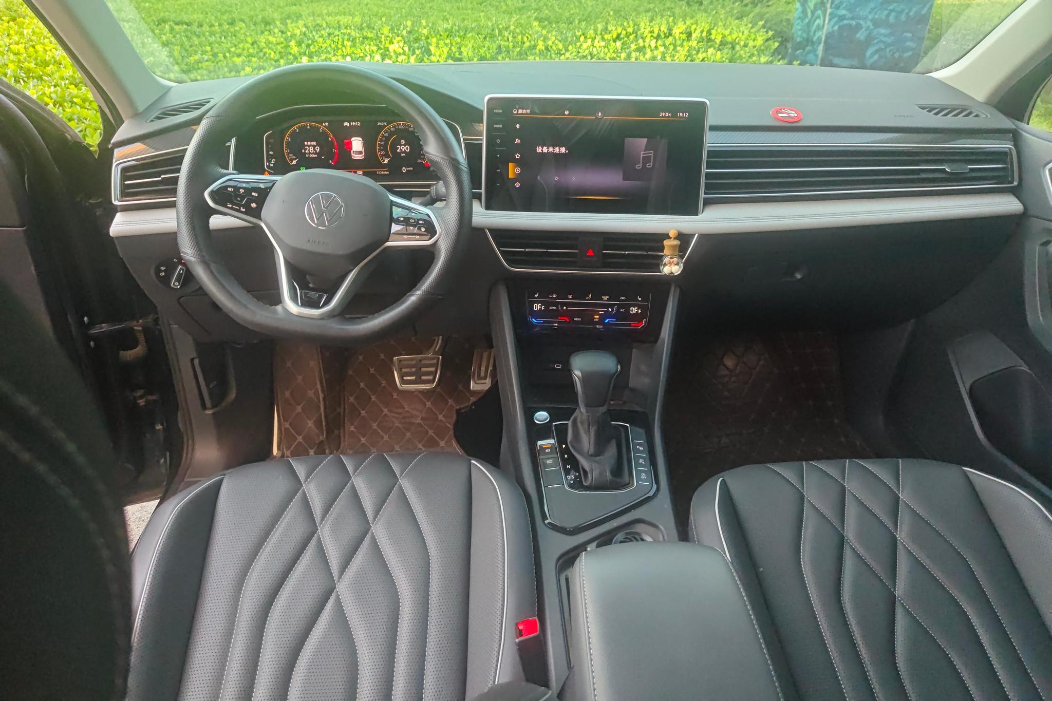 Volkswagen Tiguan L 2021 Черный из Китая, фото 3