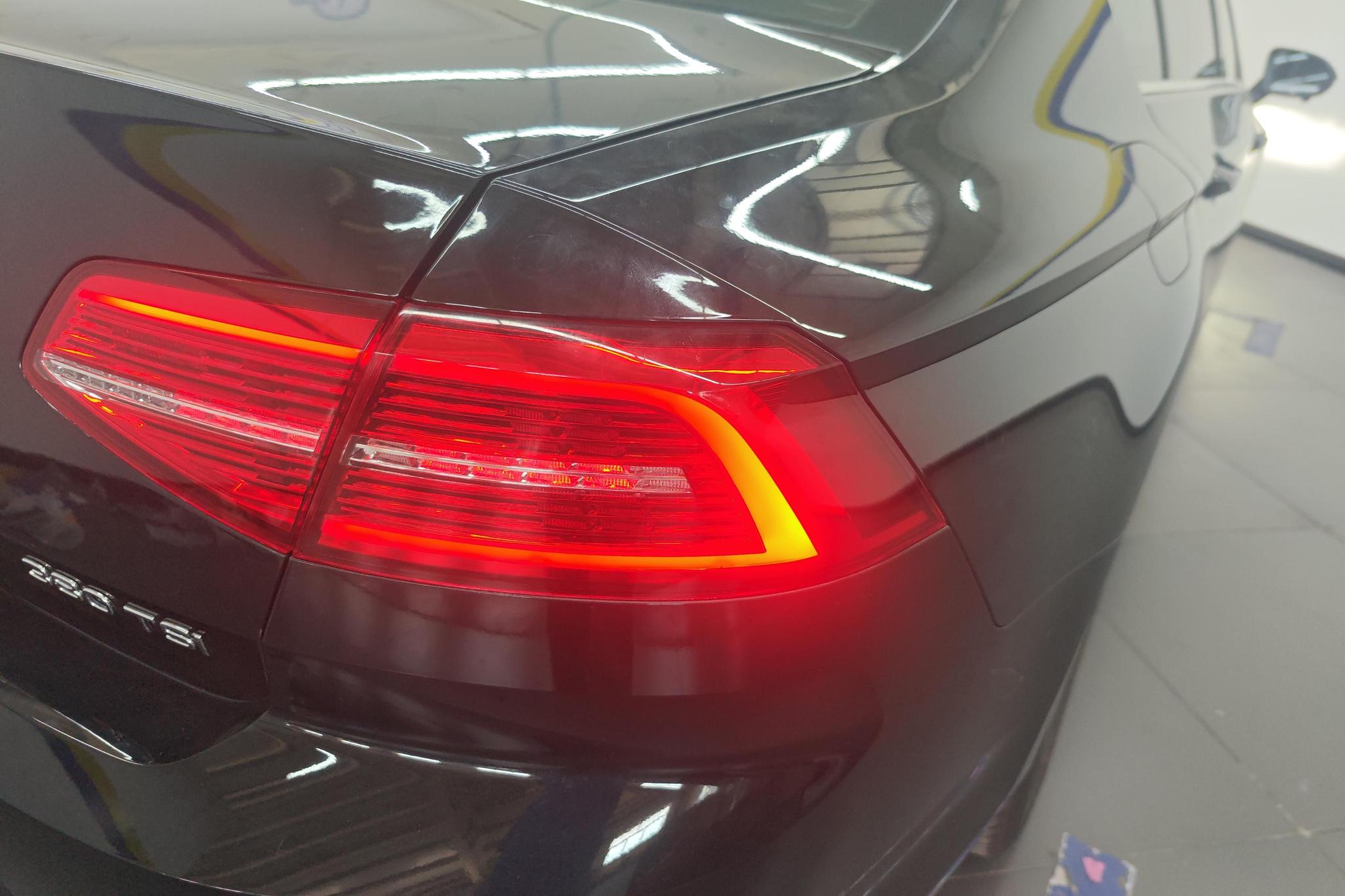 Volkswagen Magotan 2019 330TSI DSG Luxury V