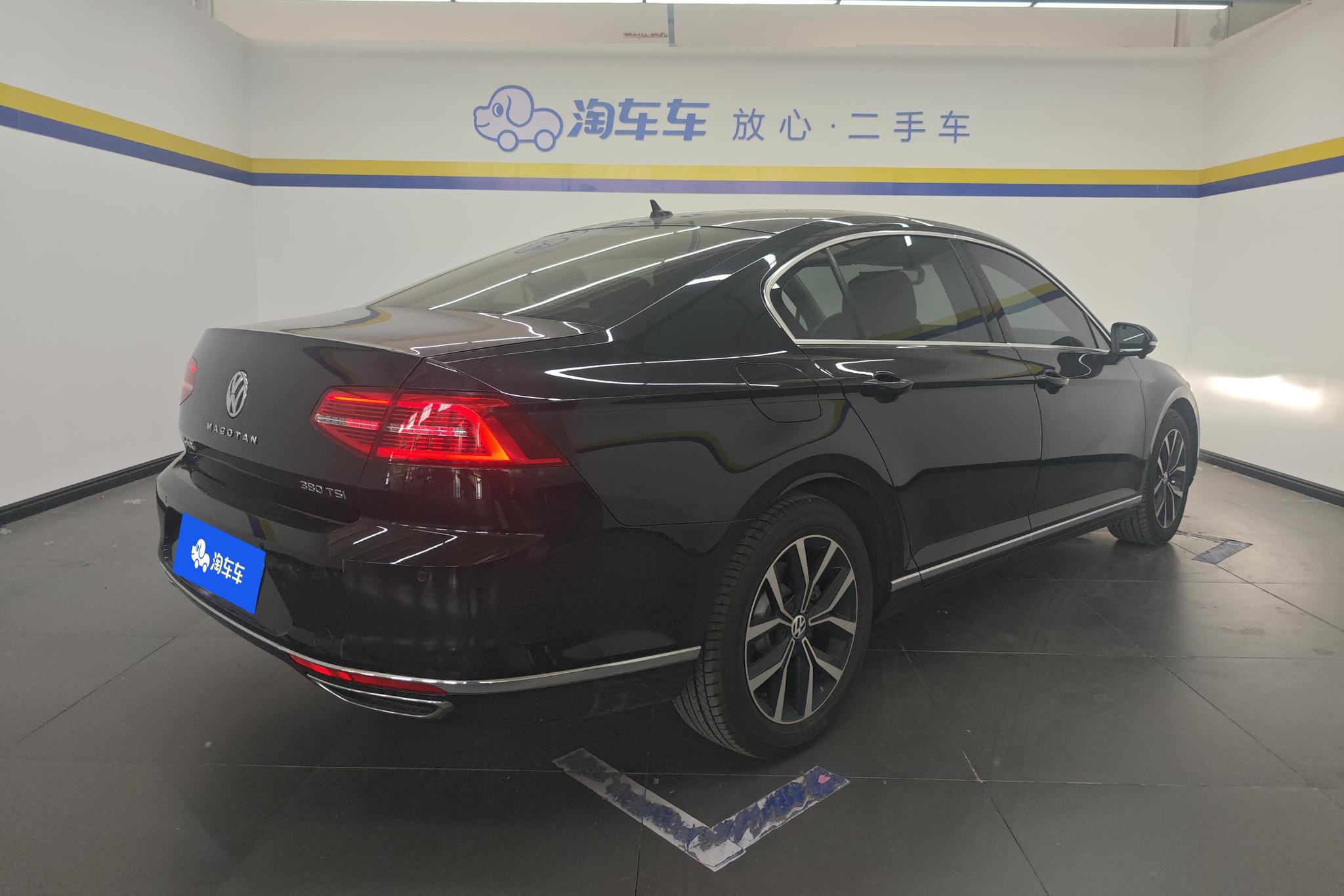 Volkswagen Magotan 2019 330TSI DSG Luxury V