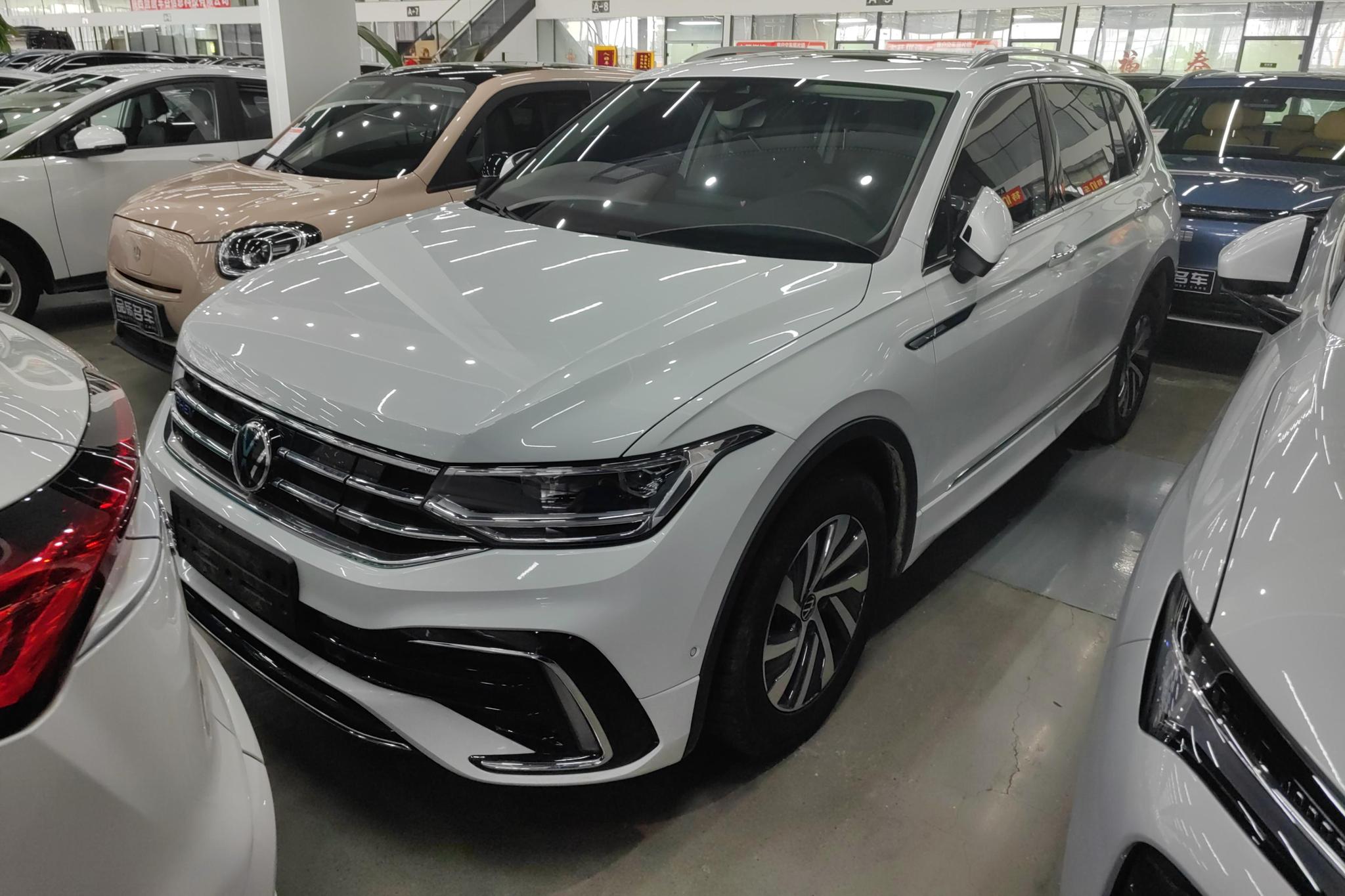 Volkswagen Tiguan L PHEV id 4439304 из Китая 11