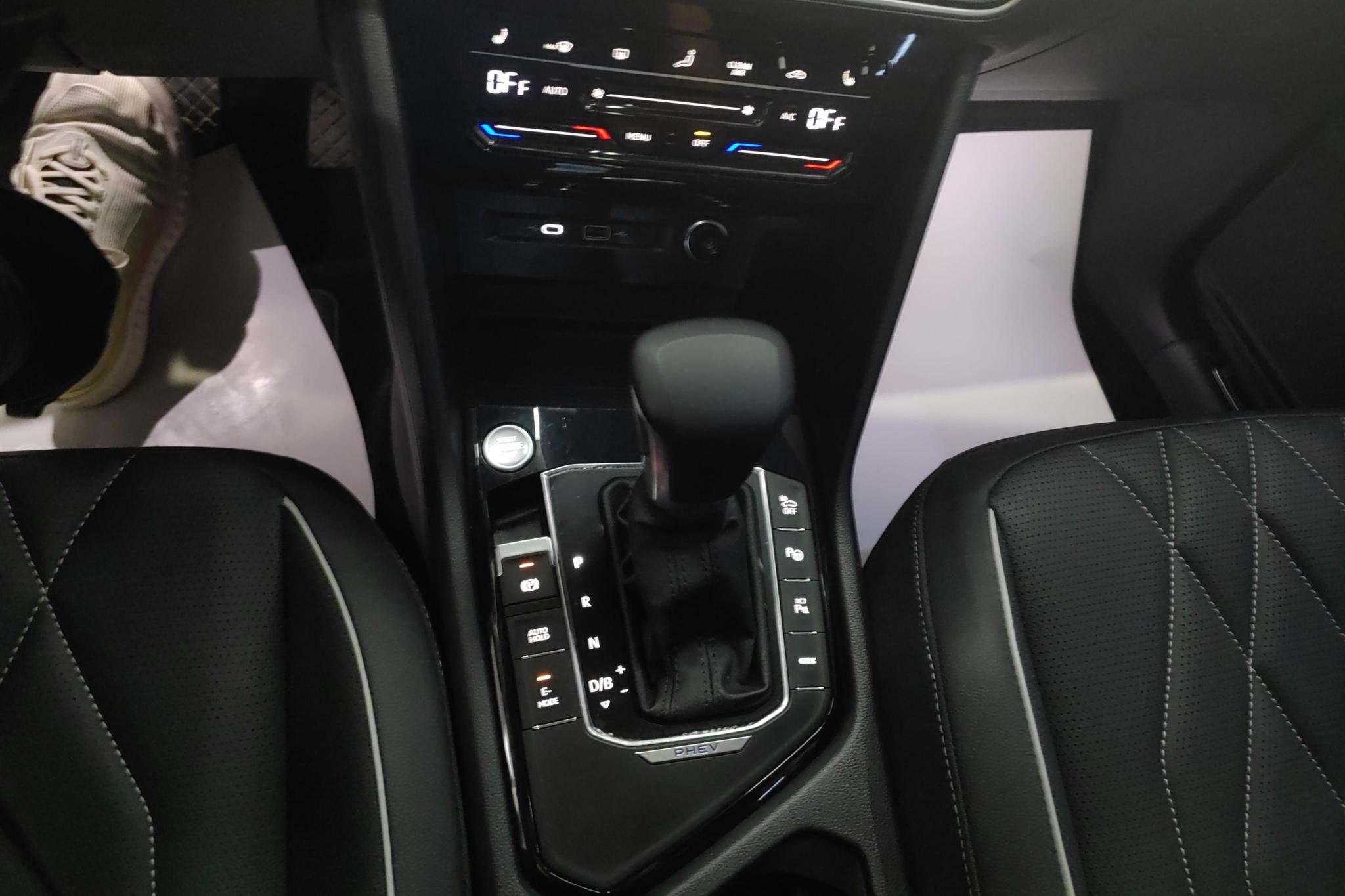 Volkswagen Tiguan L PHEV id 4439304 из Китая 12