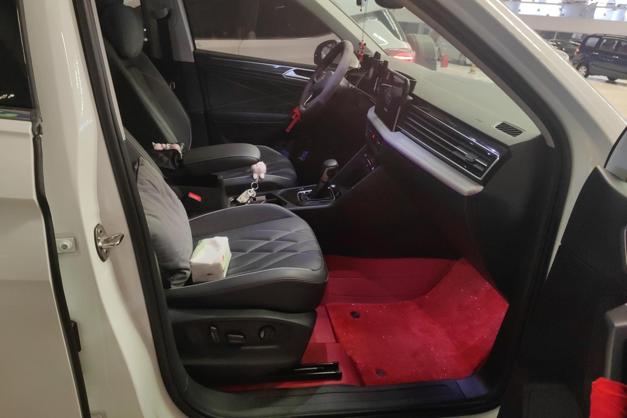 Volkswagen Tiguan L 2023 Белый из Китая