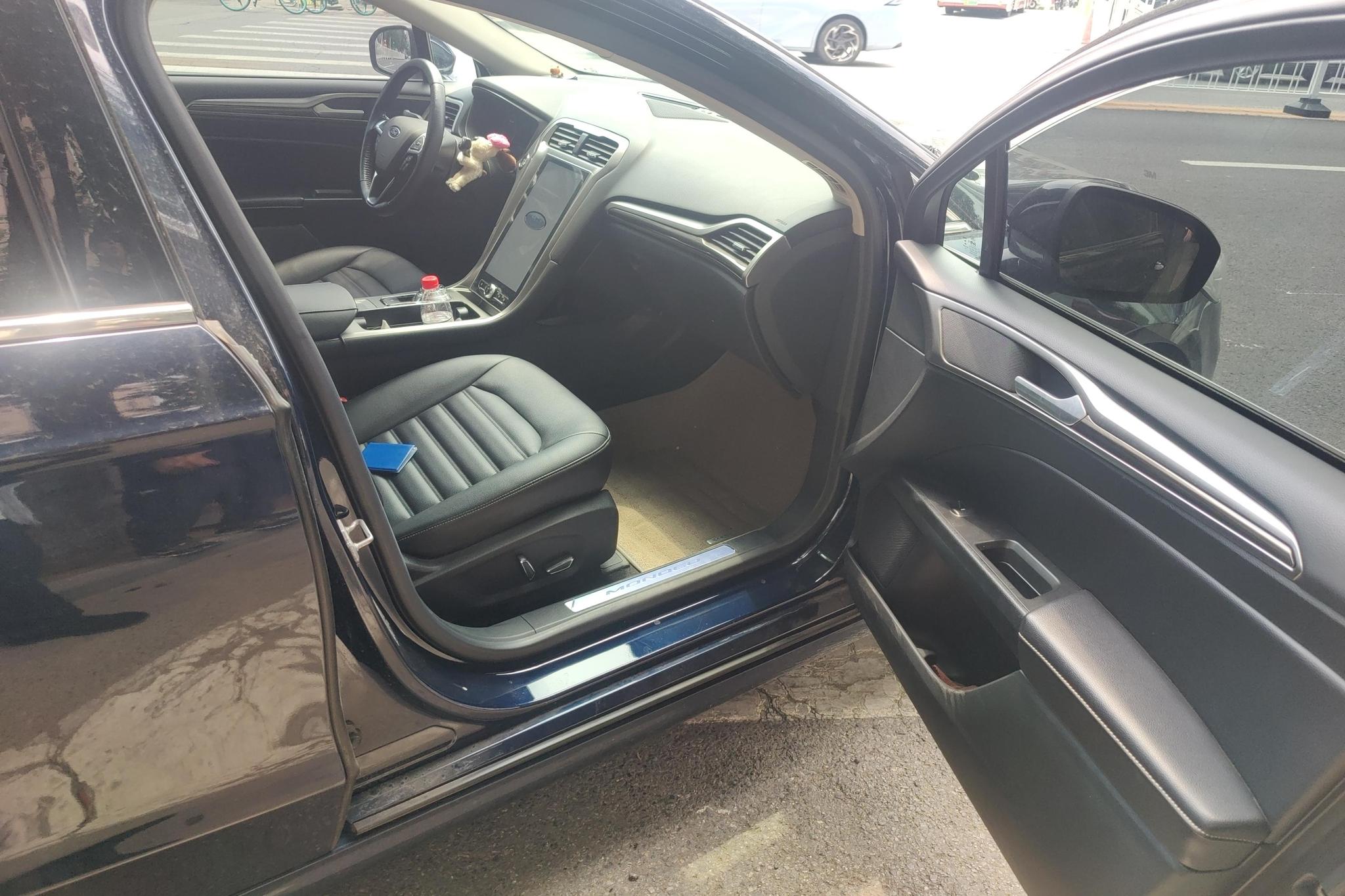 Ford Mondeo id 4439993 из Китая 7