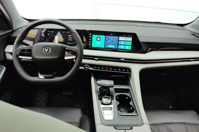 CHANGAN CS75 PLUS 2024 — фото 11