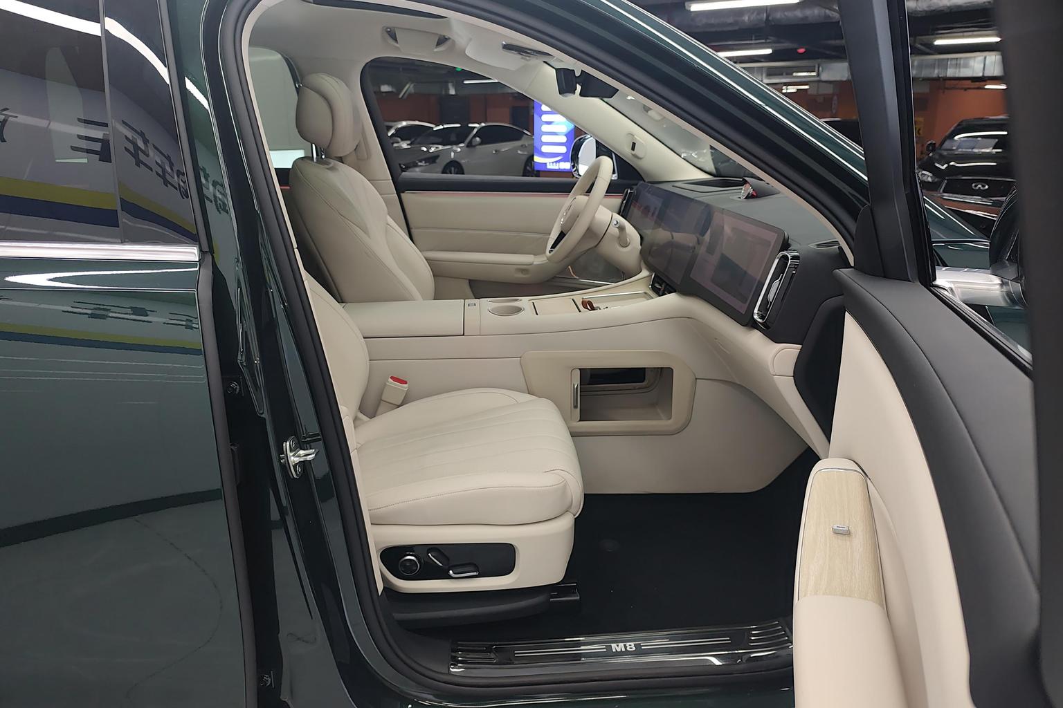 AITO M8 2025 zeng cheng Max wu seats ban (192 xian ji guang lei da )