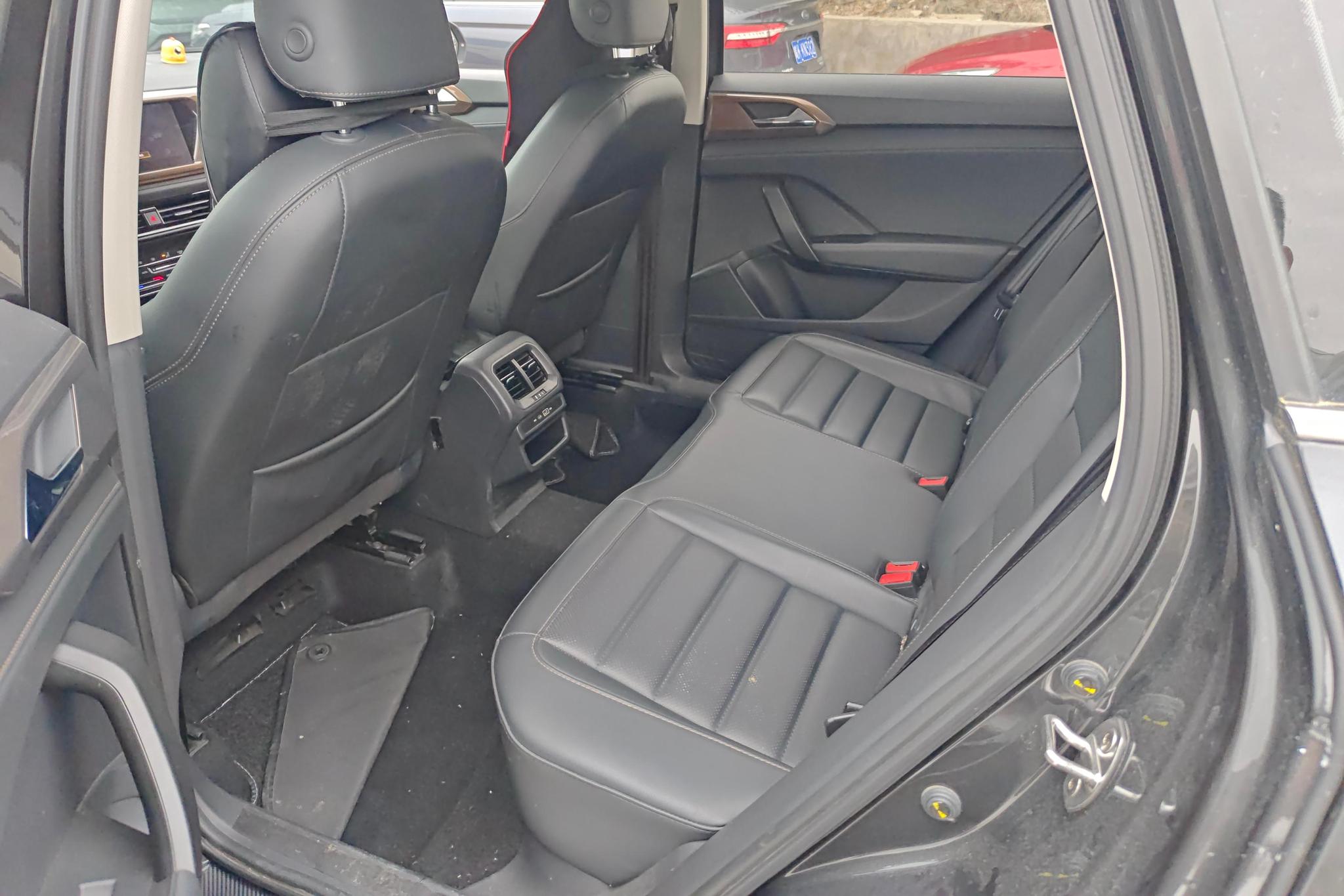 Volkswagen Tuyue id 4451983 из Китая 8