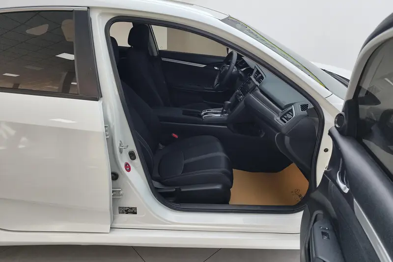 Honda Civic — фото 13