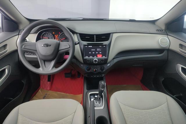Chevrolet Eo 3 2015 — фото 11