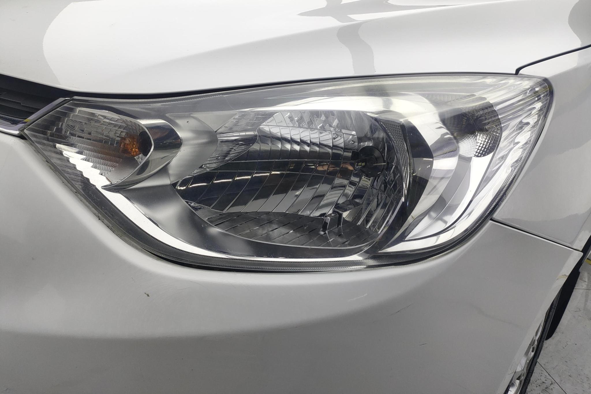 Chevrolet Sail 2015 3 1.3L AMT