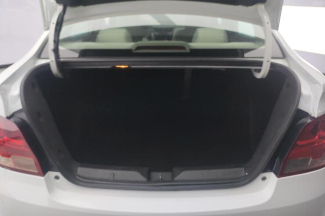 Chevrolet Eo 3 2015 — фото 16