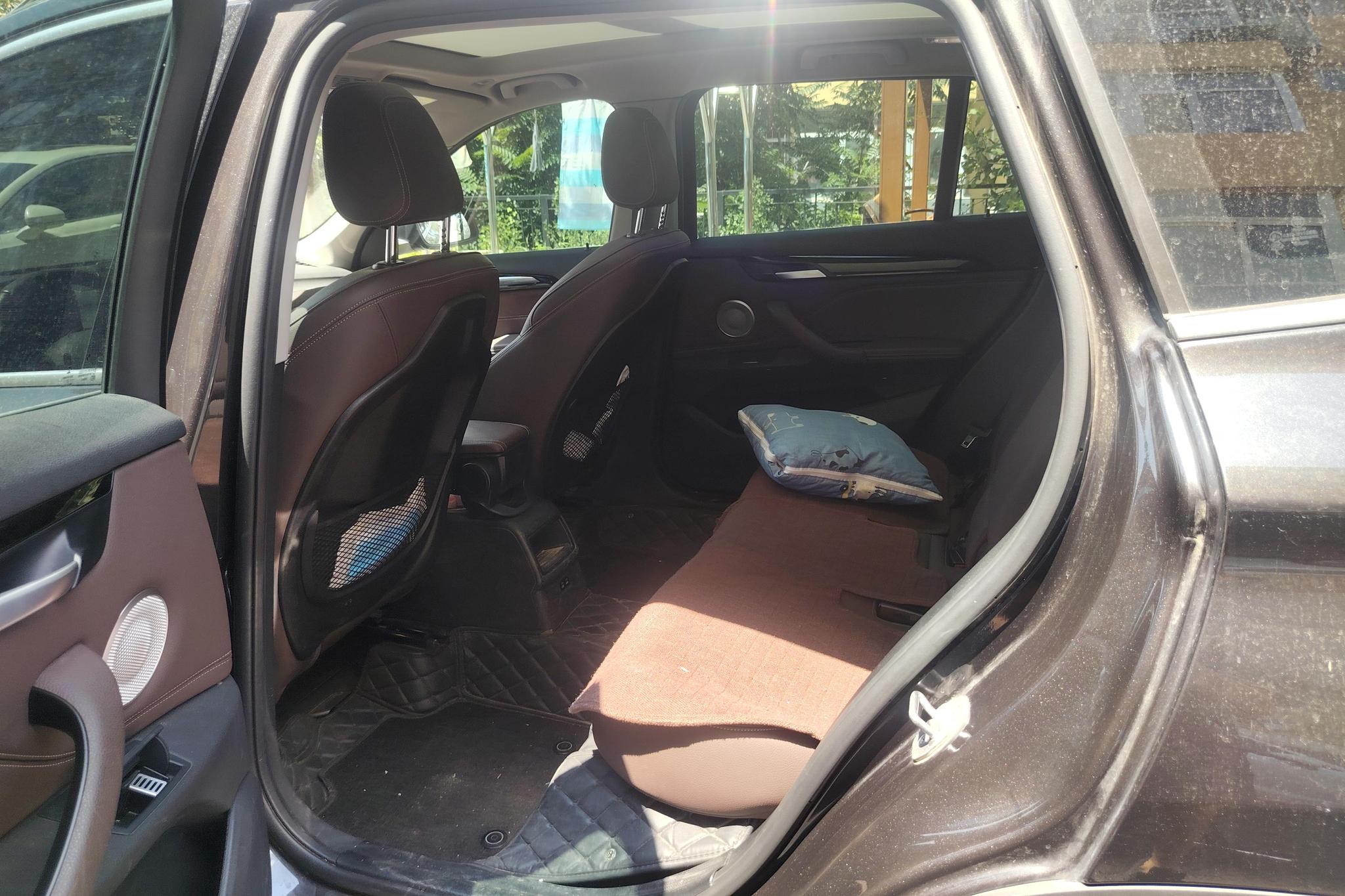 BMW X1 id 4453859 из Китая 7