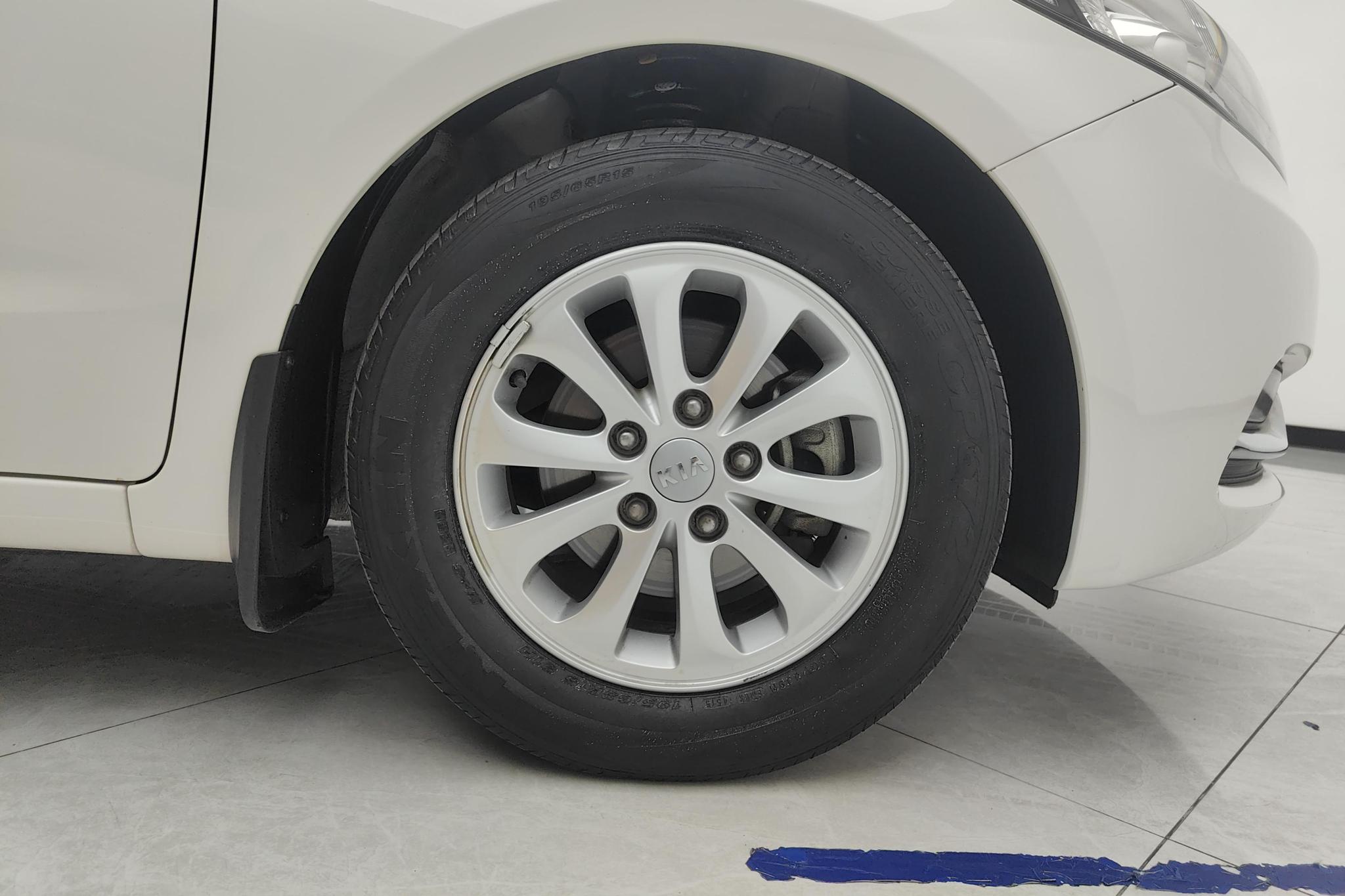 Kia K3 2015 1.6L MT GL
