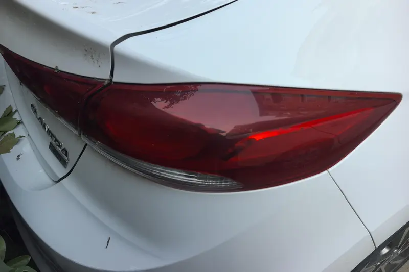 Hyundai Elantra — фото 5