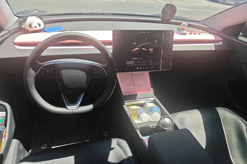 Tesla Model 3 — фото 6