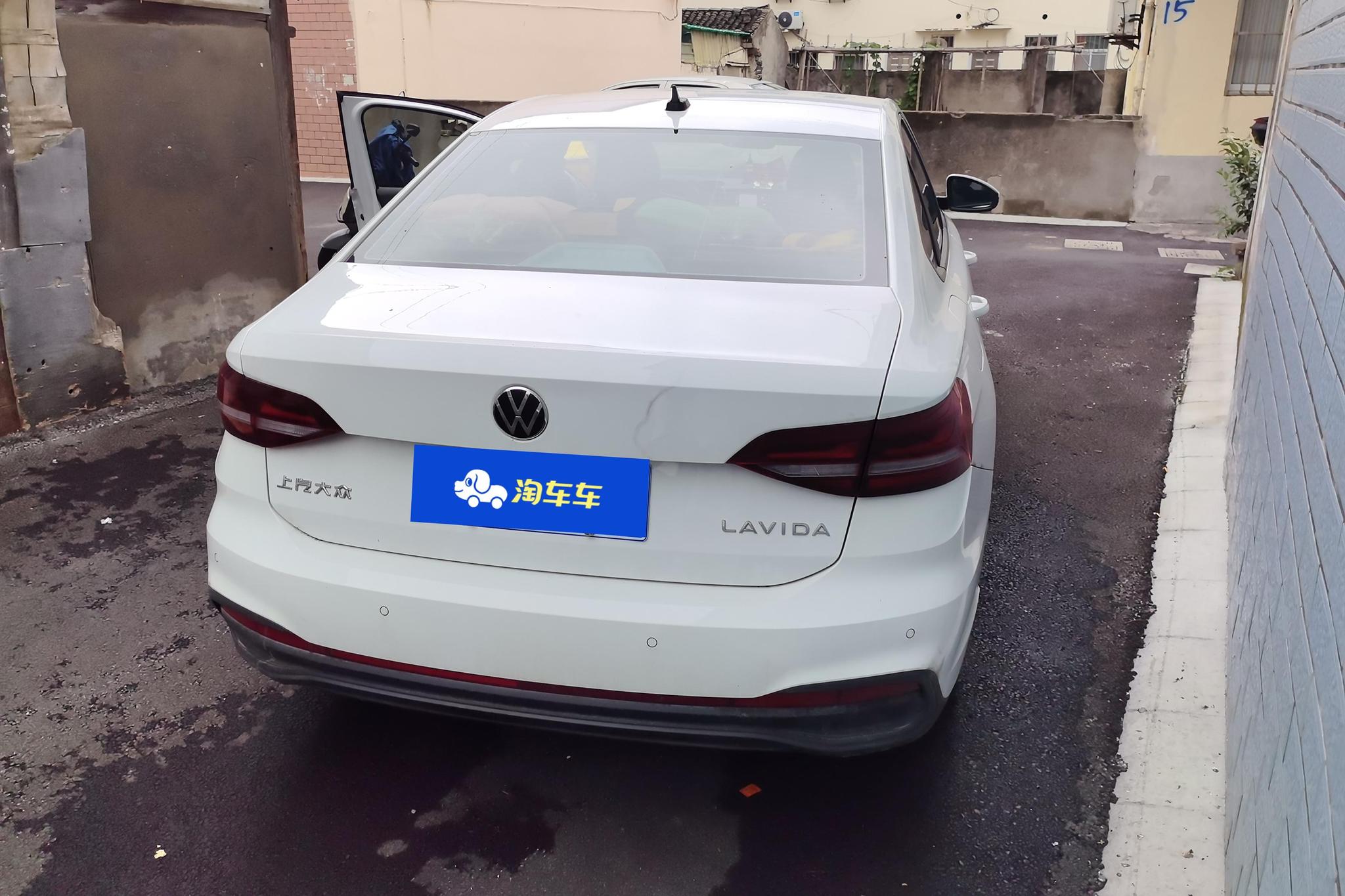 Volkswagen Lavida 2023 Белый из Китая, фото 4
