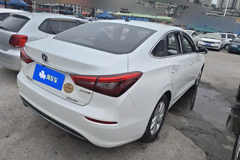 Changan Eado — фото 3
