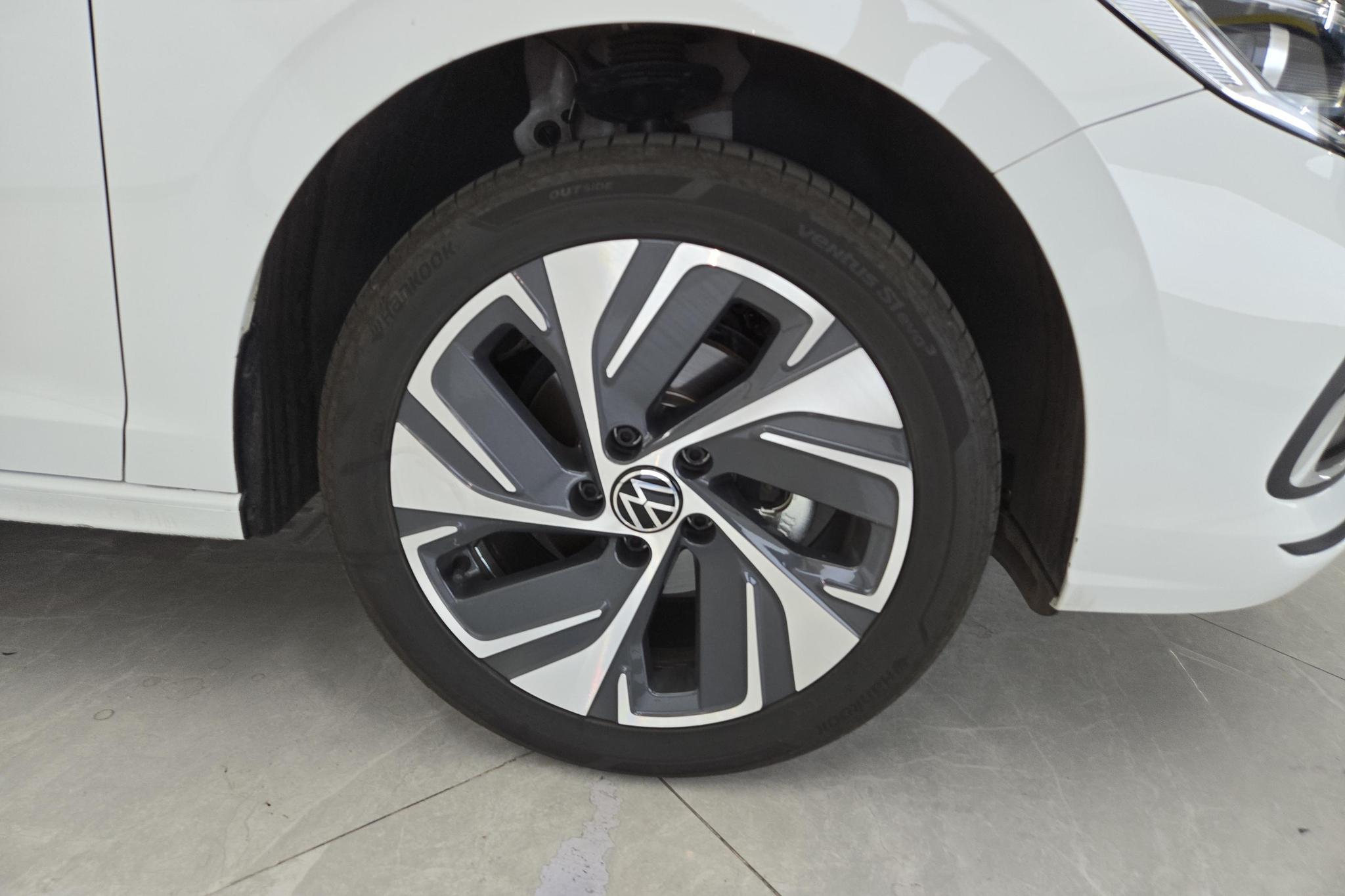 Volkswagen Bora id 4504528 из Китая 7