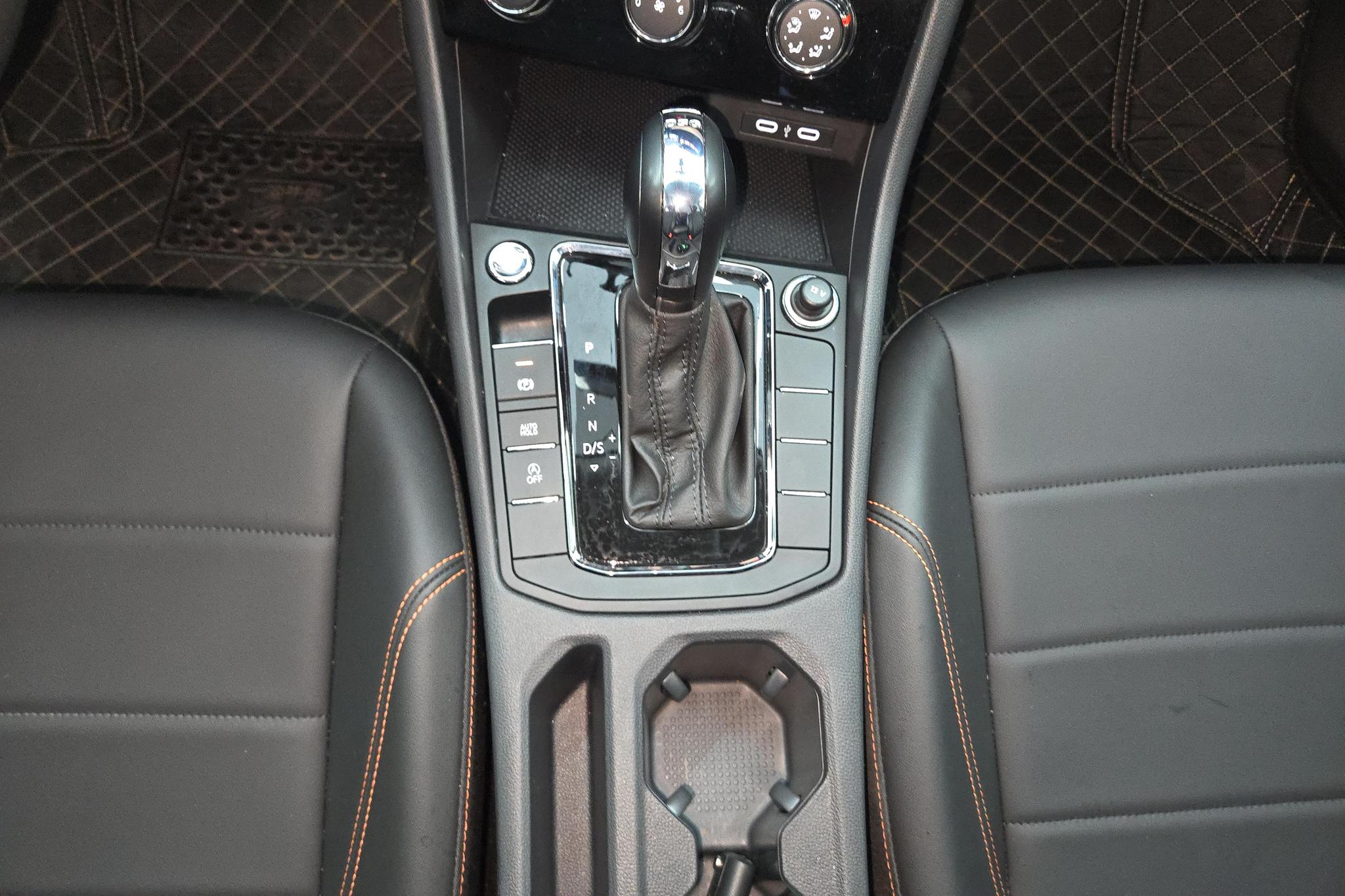 Volkswagen Bora id 4504528 из Китая 14