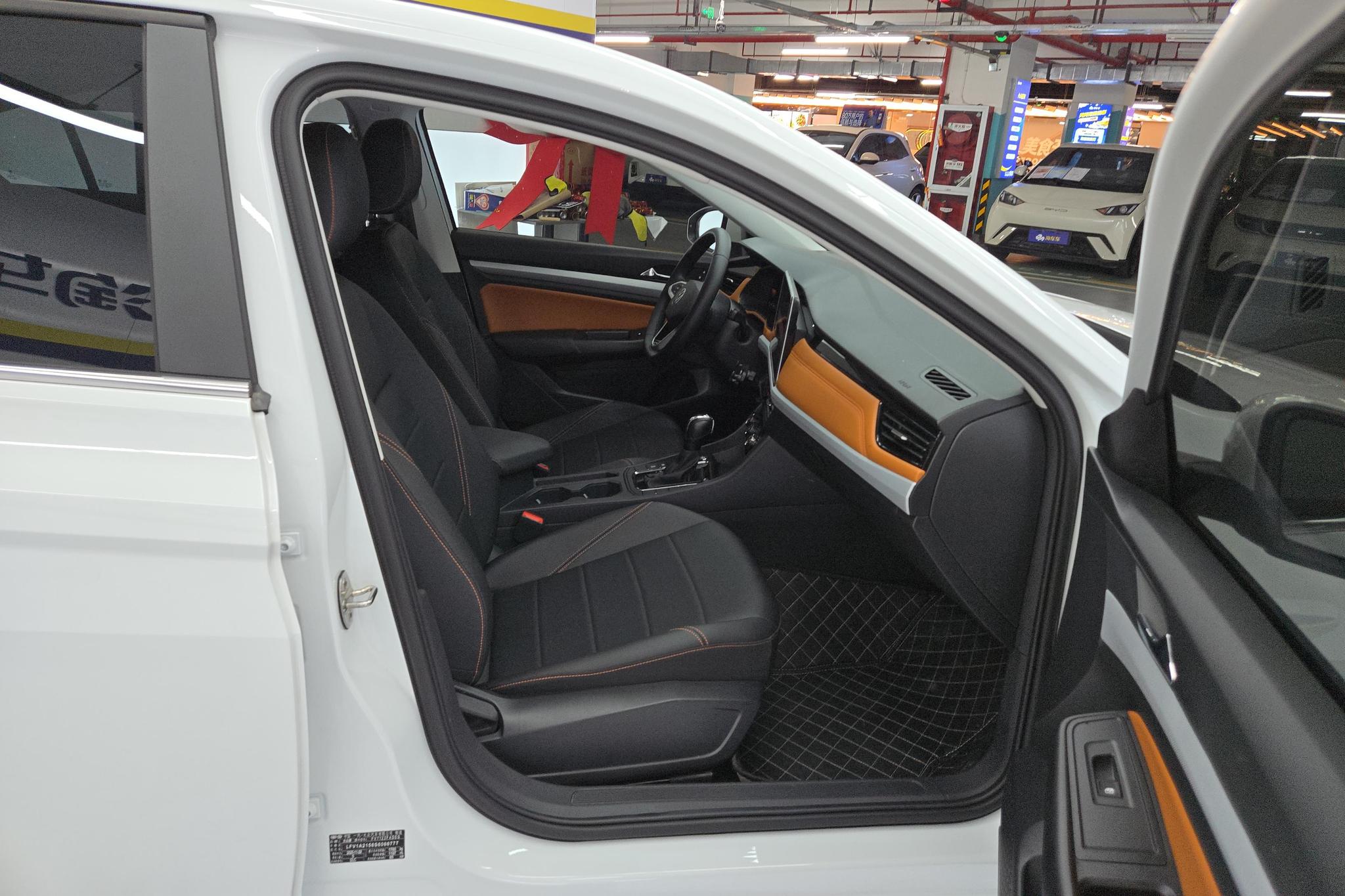 Volkswagen Bora id 4504528 из Китая 16