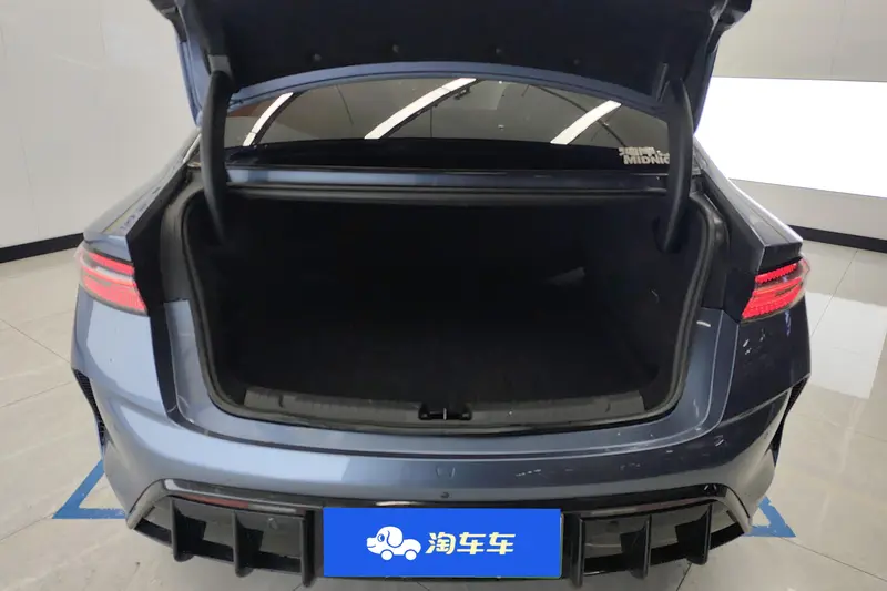 BYD Seal — фото 13