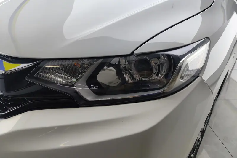Honda Fit — фото 4