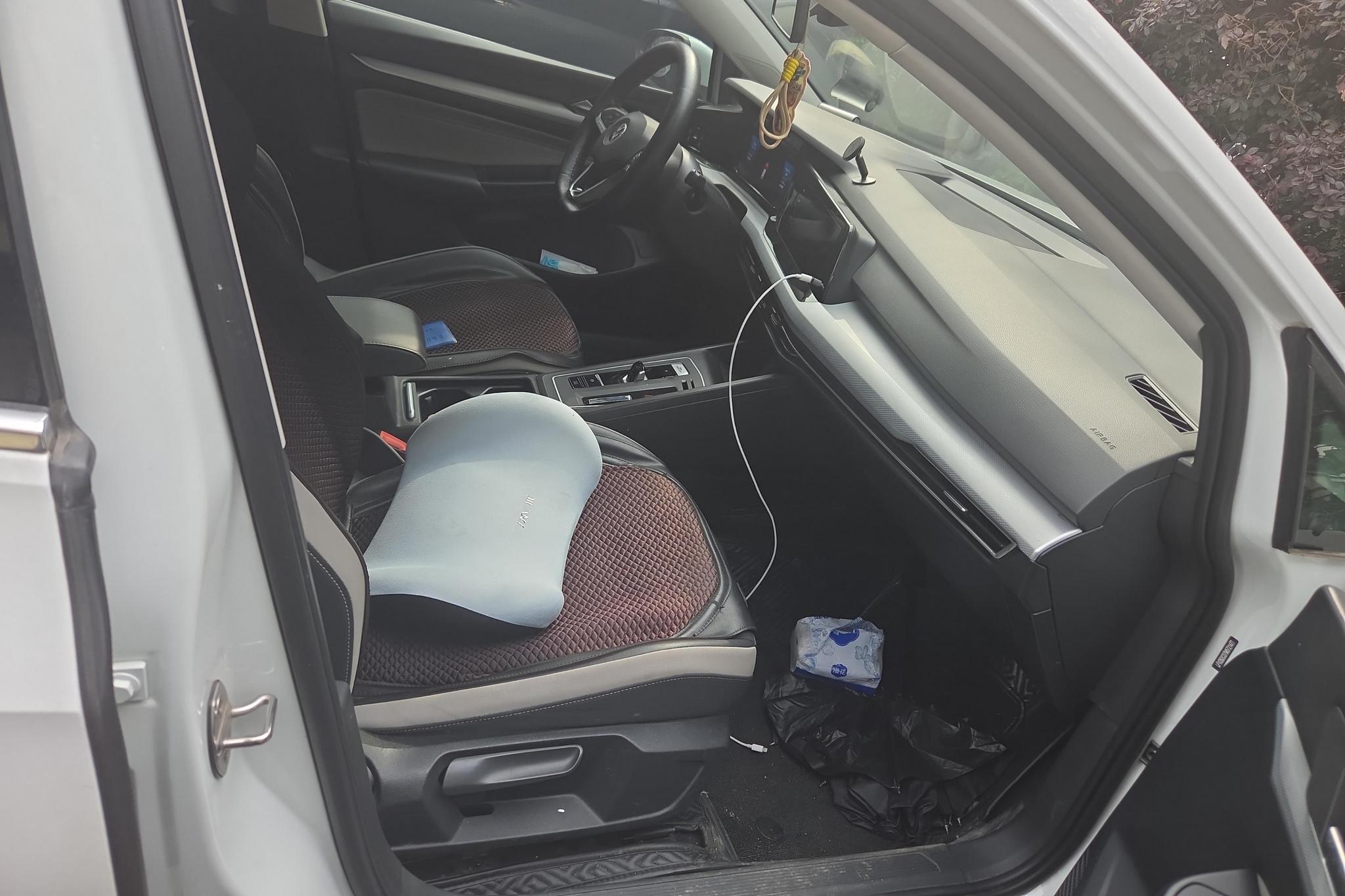 Volkswagen Golf 2020 Белый из Китая, фото 3
