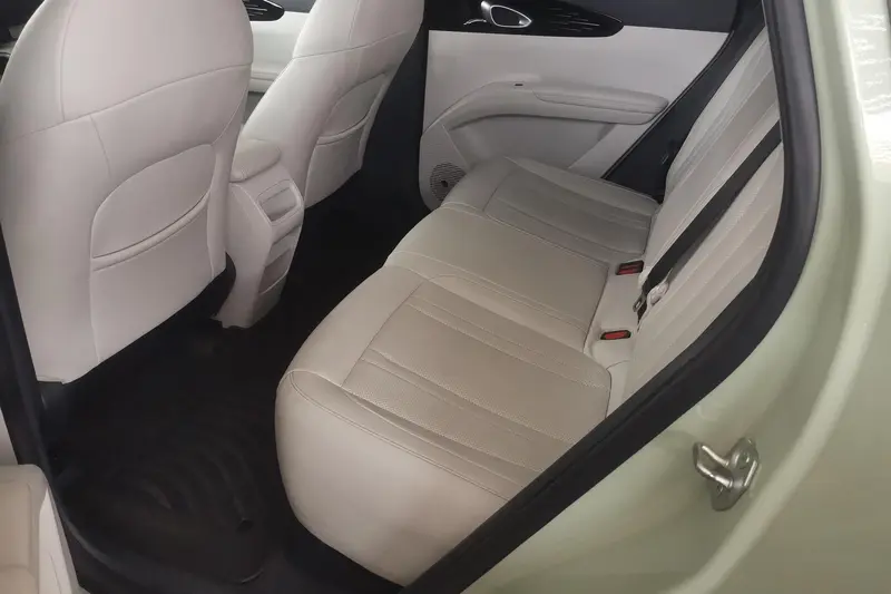 Geely Galaxy Starwish — фото 7