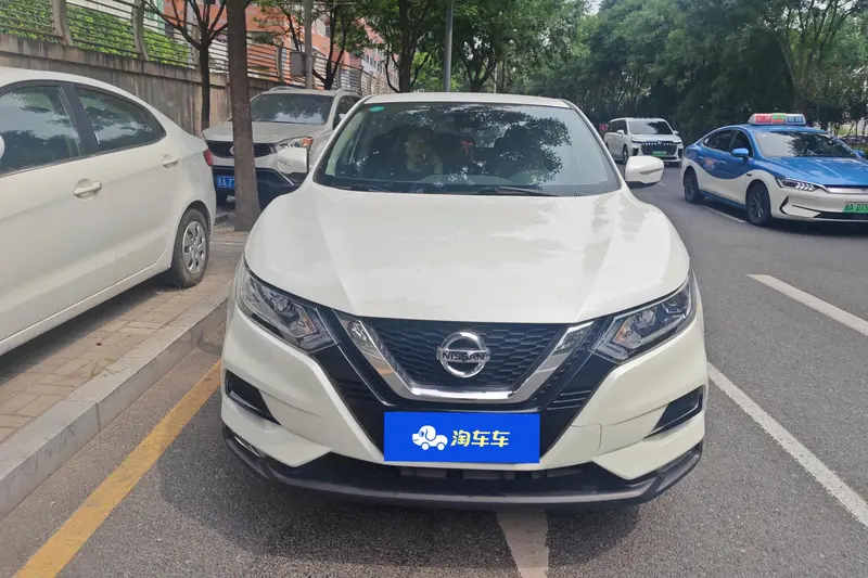 Nissan Qashqai — фото 2