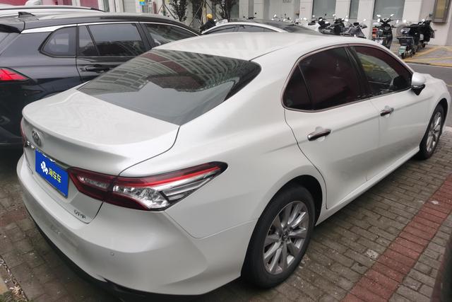 2019 Toyota Camry thumbnail 29