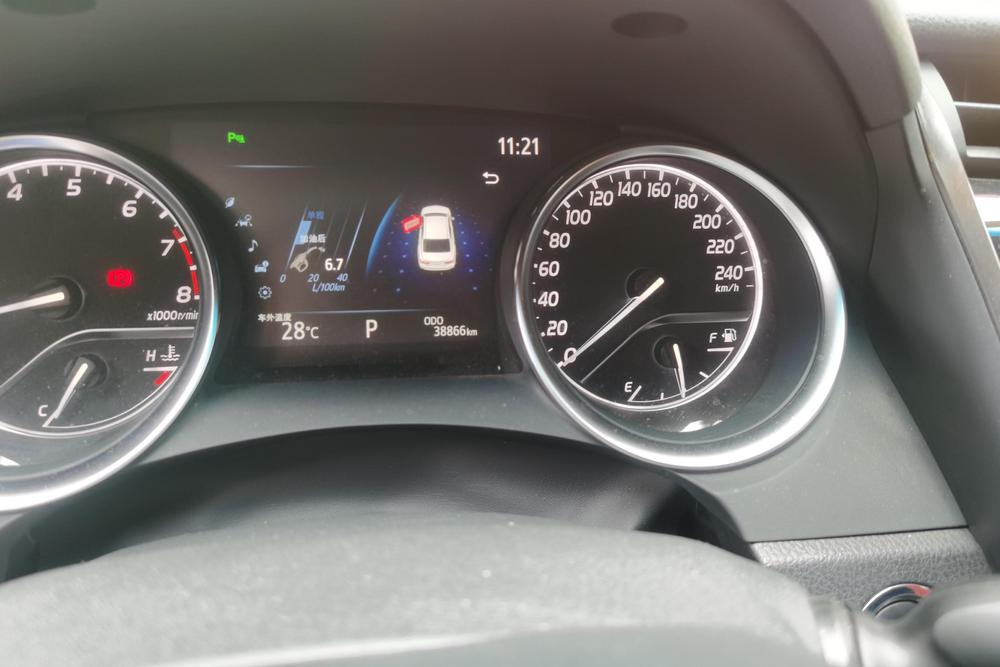 2019 Toyota Camry thumbnail 23