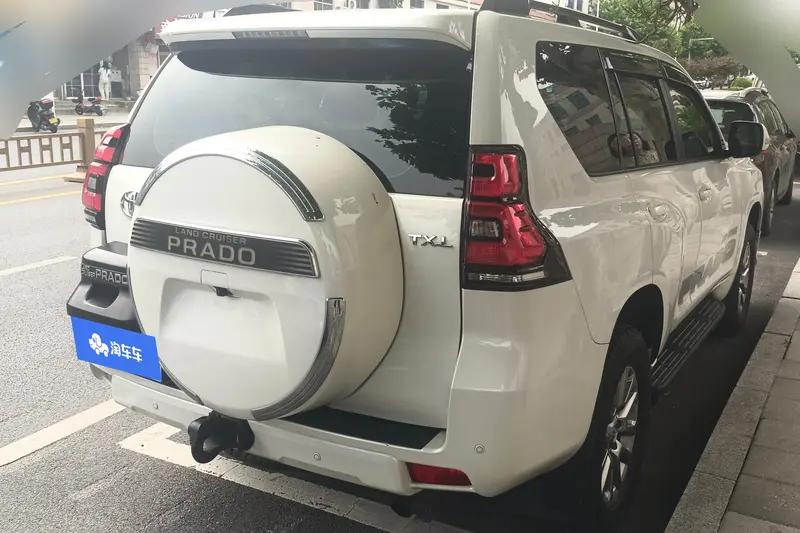 Toyota Prado — фото 4