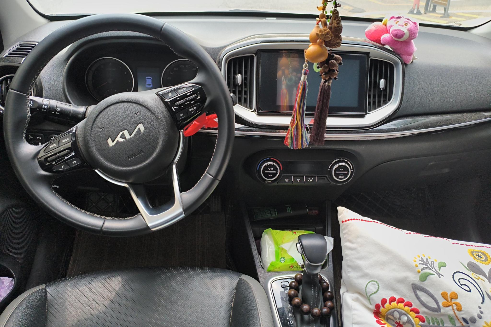 Kia Yi Ran 2021 Белый из Китая, фото 5