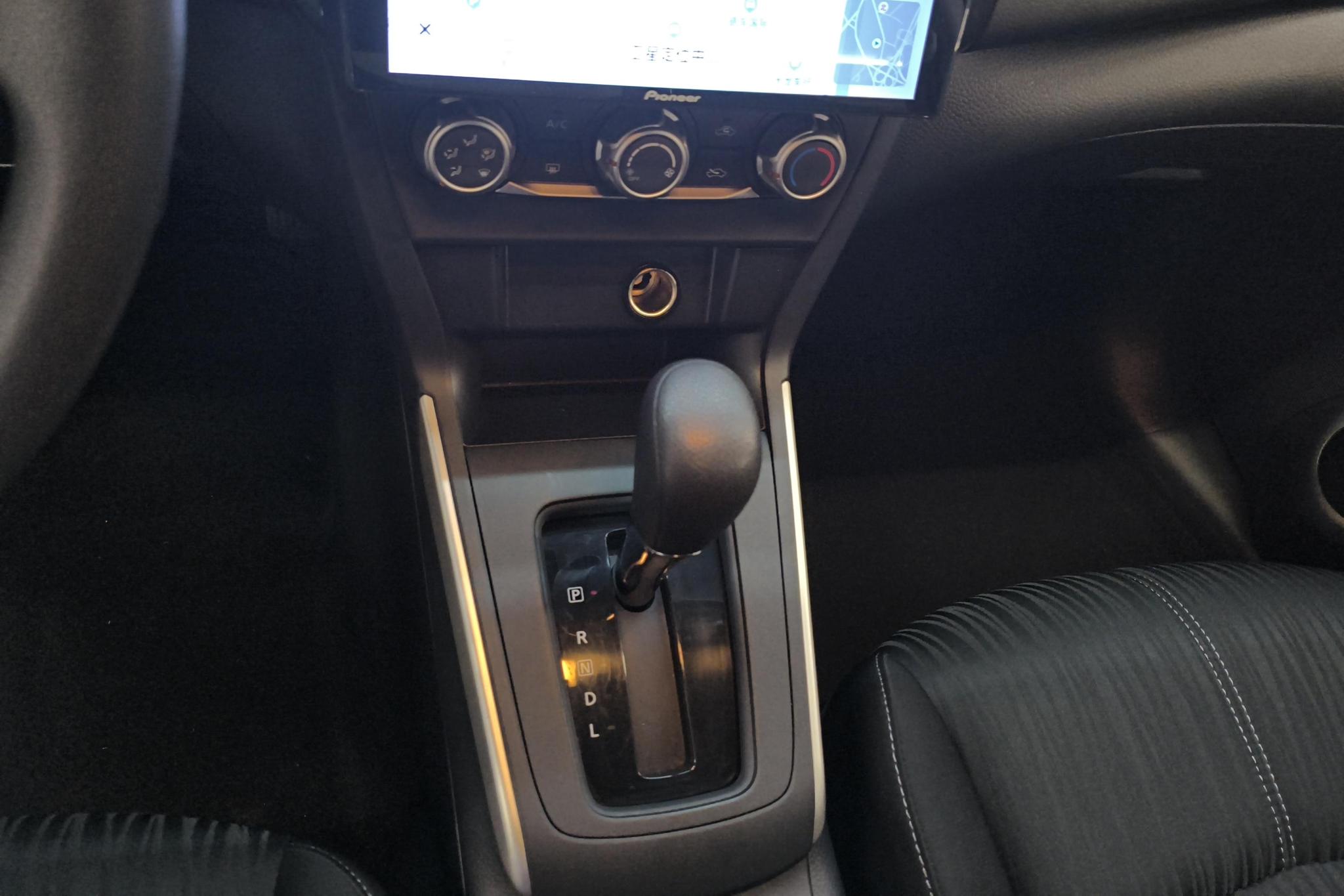 Nissan Xuan Yi 2025 Белый из Китая, фото 4