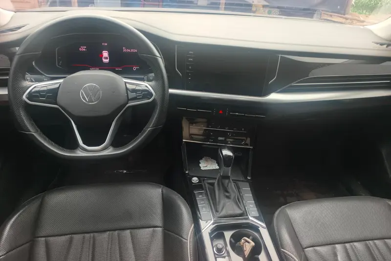 Volkswagen Passat — фото 7