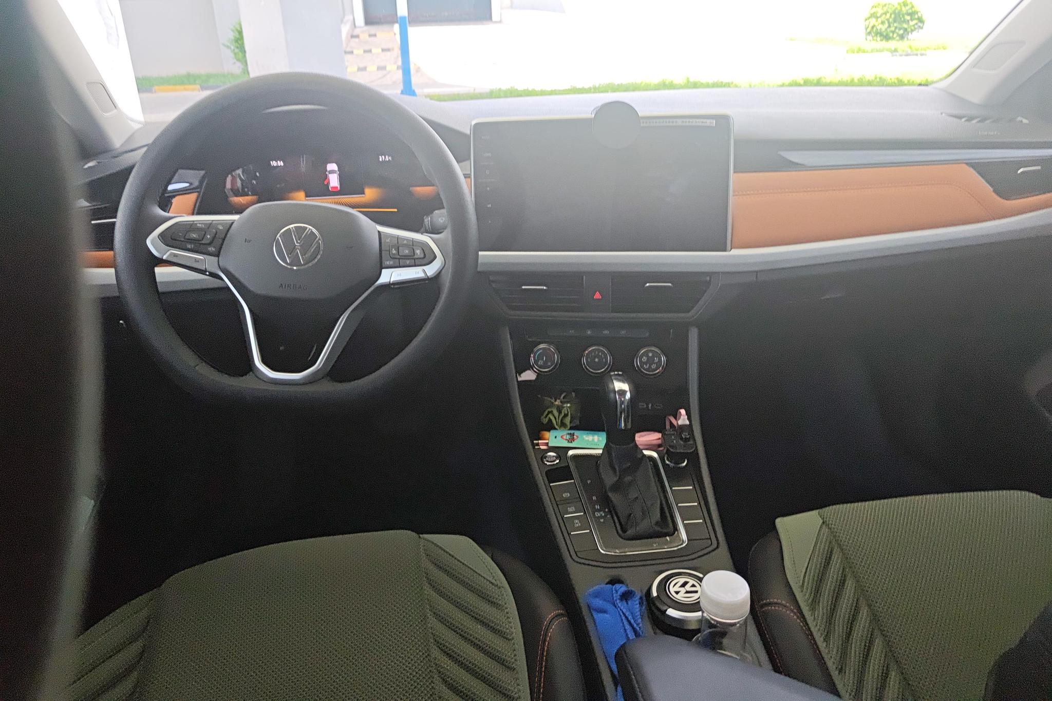 Volkswagen Bora 2024 Белый из Китая, фото 6