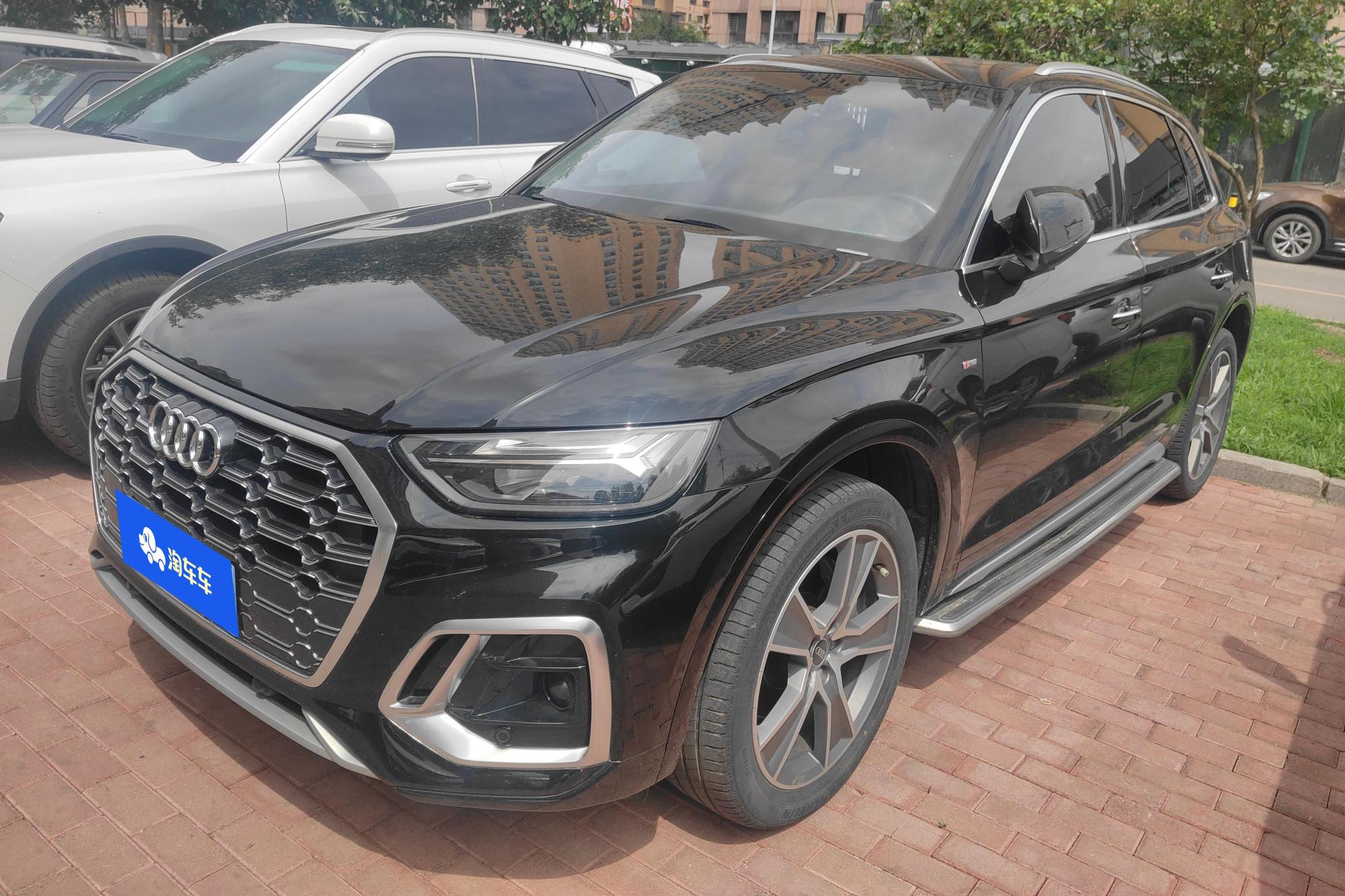 Audi Q5L 2021 Черный из Китая, фото 4