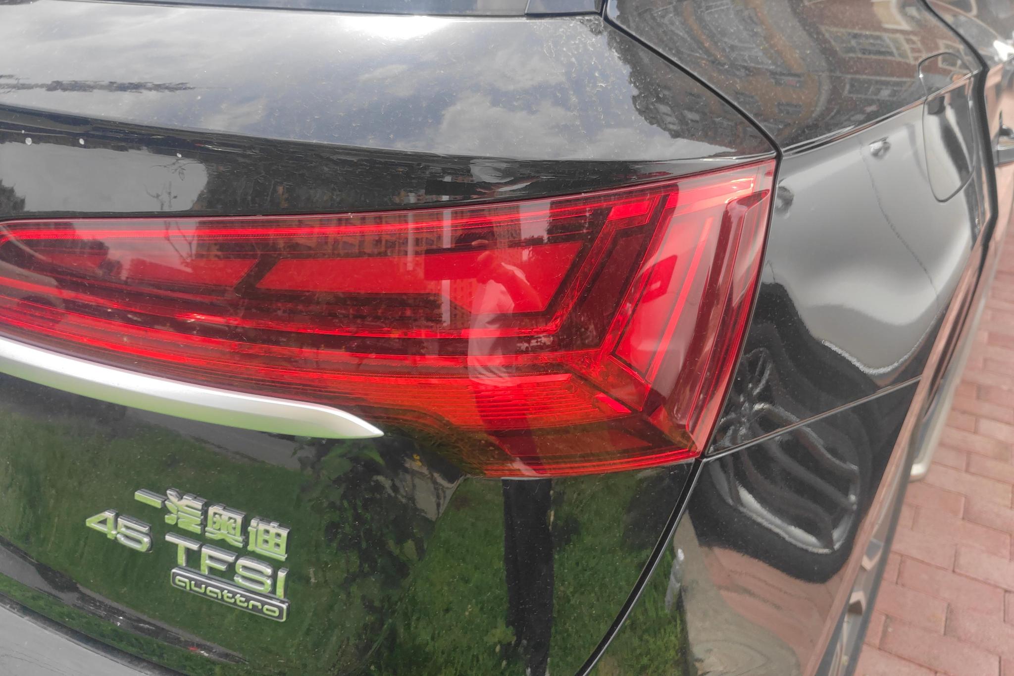 Audi Q5L 2021 Черный из Китая, фото 5