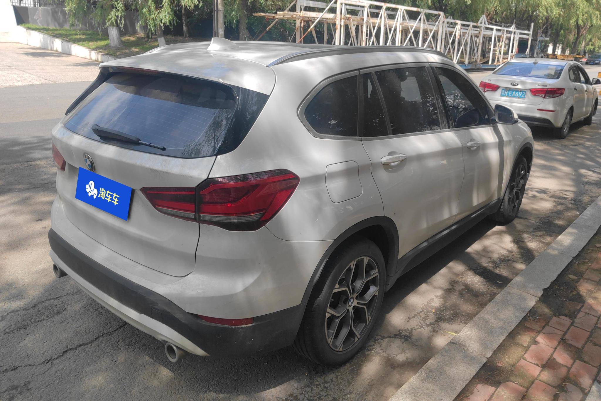 BMW X1 id 4486975 из Китая 11