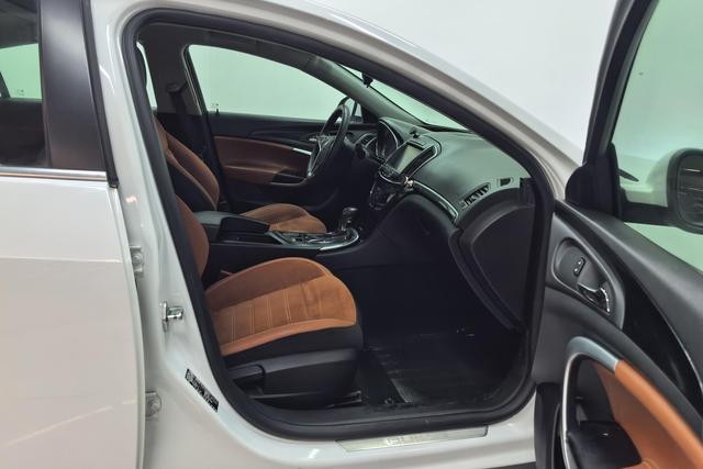 Buick Regal 2015 — фото 10