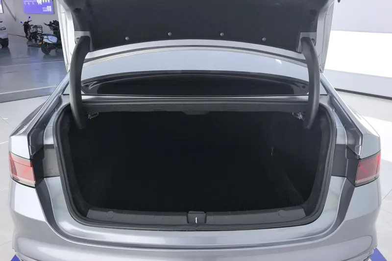 BYD Qin Plus — фото 13