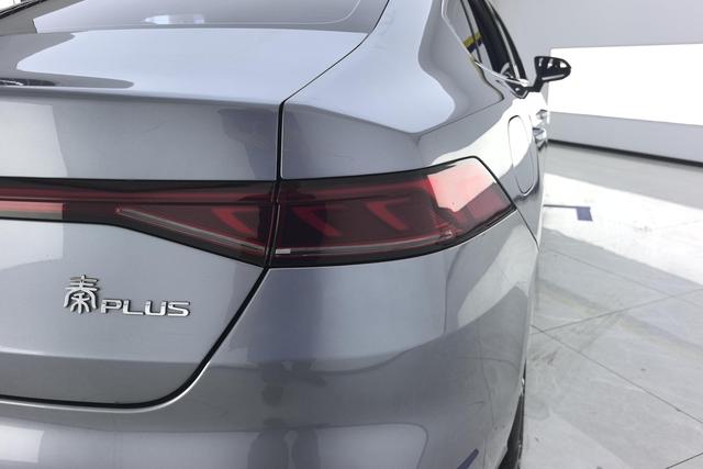 BYD QIN PLUS Hybrid 2021 — фото 6