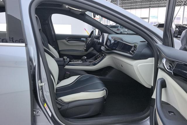 BYD QIN PLUS Hybrid 2021 — фото 10